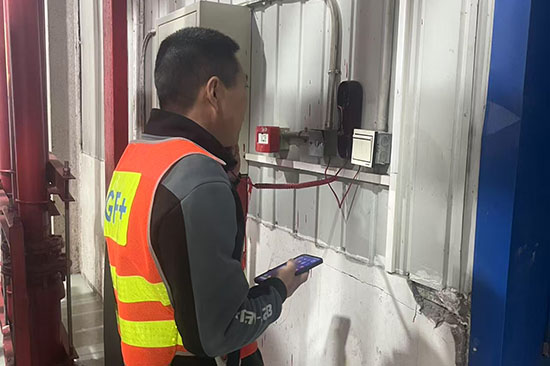 消防评估可以由同一家消防维保检测公司做么?